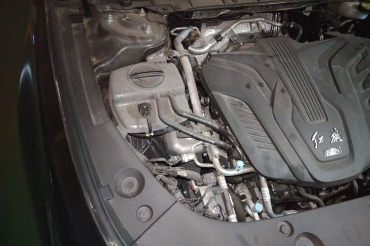 Used Hongqi H5 2025 1.5T DCT Qiyun 500 000th Unit Commemorative Edition Engine Bay Right