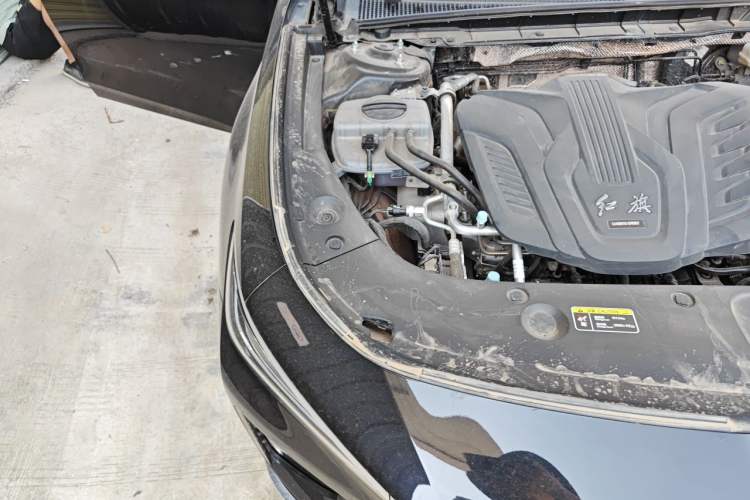 Used Hongqi H5 2025 1.5T DCT Qiyun 500 000th Unit Commemorative Edition Engine Bay Right