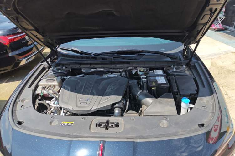 Used Hongqi H5 2025 1.5T DCT Xuan Ying Edition Engine Bay