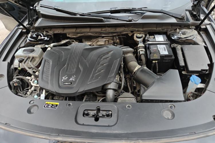 Used Hongqi H5 2025 1.5T DCT Qiyun 500 000th Unit Commemorative Edition Engine Bay