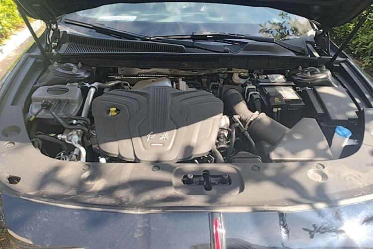 Used Hongqi H5 2025 2.0T Automatic Xuan Ying Edition Engine Bay