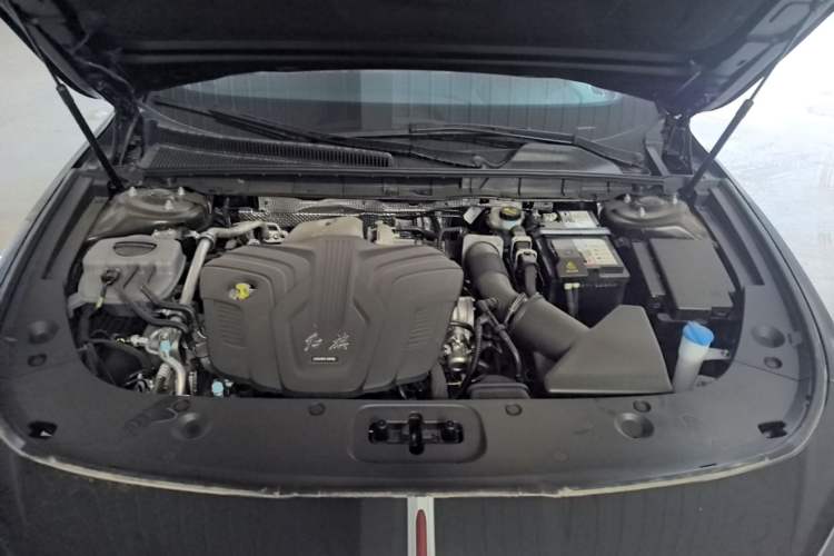 Used Hongqi H5 2025 2.0T Automatic Flag Edition – 500 000 Units Commemorative Version Engine Bay