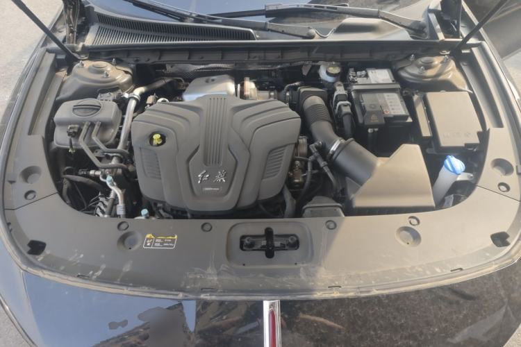 Used Hongqi H5 2025 2.0T Automatic Flag Edition – 500 000 Units Commemorative Version Engine Bay