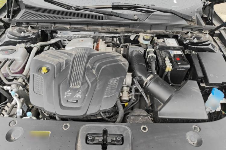 Used Hongqi H5 2025 2.0T Automatic Flag Edition – 500 000 Units Commemorative Version Engine Bay