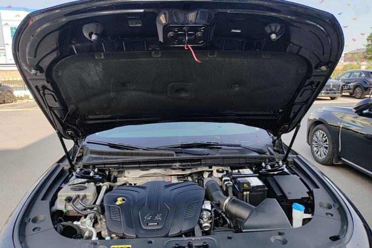 Used Hongqi H5 2025 2.0T Automatic Flag Edition – 500 000 Units Commemorative Version Engine Bay