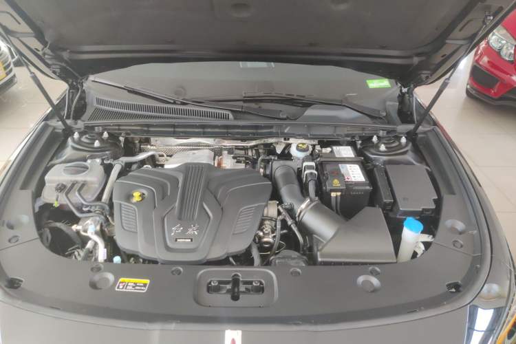 Used Hongqi H5 2025 2.0T Automatic Flag Edition – 500 000 Units Commemorative Version Engine Bay
