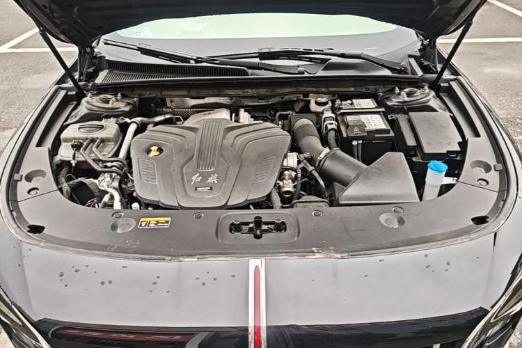 Used Hongqi H5 2025 2.0T Automatic Flag Edition – 500 000 Units Commemorative Version Engine Bay