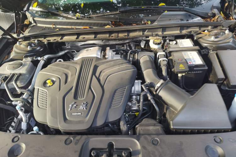 Used Hongqi H5 2025 2.0T Automatic Flag Edition – 500 000 Units Commemorative Version Engine Bay