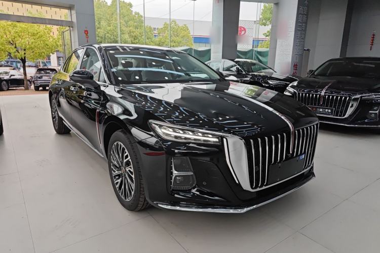 Used Hongqi H5 2025 2.0T Automatic Flag Edition – 500 000 Units Commemorative Version Exterior 1