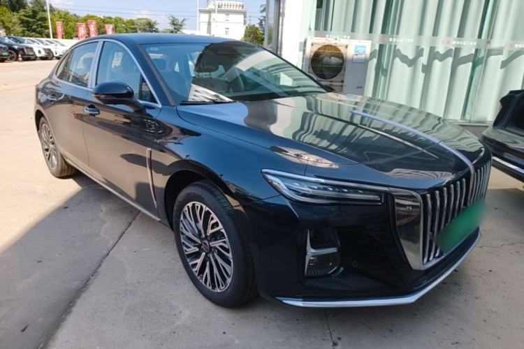 Used Hongqi H5 2025 2.0T Automatic Flag Edition – 500 000 Units Commemorative Version Exterior 1