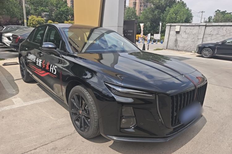 Used Hongqi H5 2025 2.0T Automatic Flag Edition – 500 000 Units Commemorative Version Exterior 1