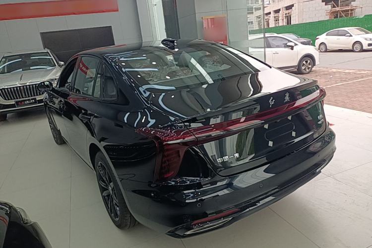 Used Hongqi H5 2025 Model 2.0T Automatic Xuan Ying 2 Million Units Commemorative Edition Exterior 2