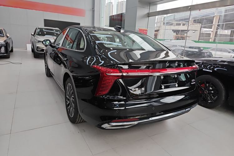 Used Hongqi H5 2025 2.0T Automatic Flag Edition – 500 000 Units Commemorative Version Exterior 2