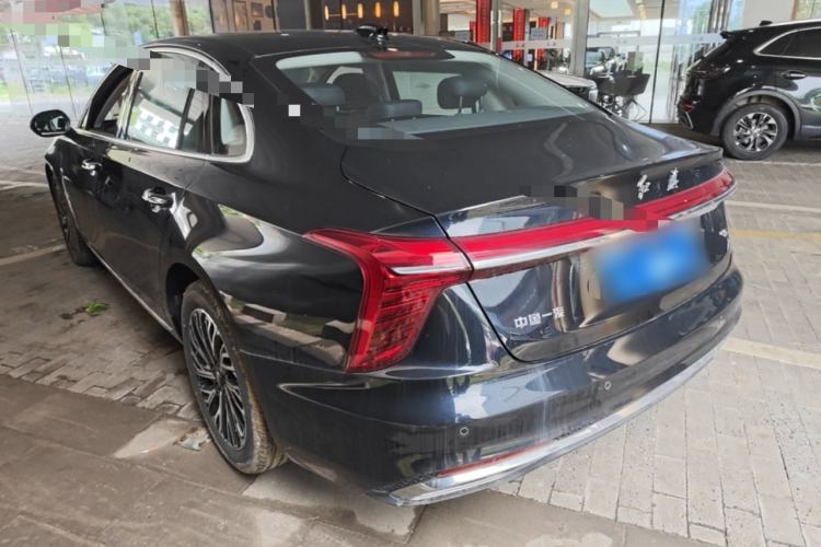 Used Hongqi H5 2025 2.0T Automatic Flag Edition – 500 000 Units Commemorative Version Exterior 2