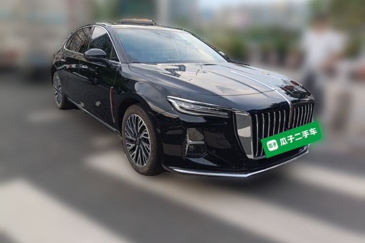 Used Hongqi H5 2025 2.0T Automatic Flag Edition – 500 000 Units Commemorative Version Exterior 2