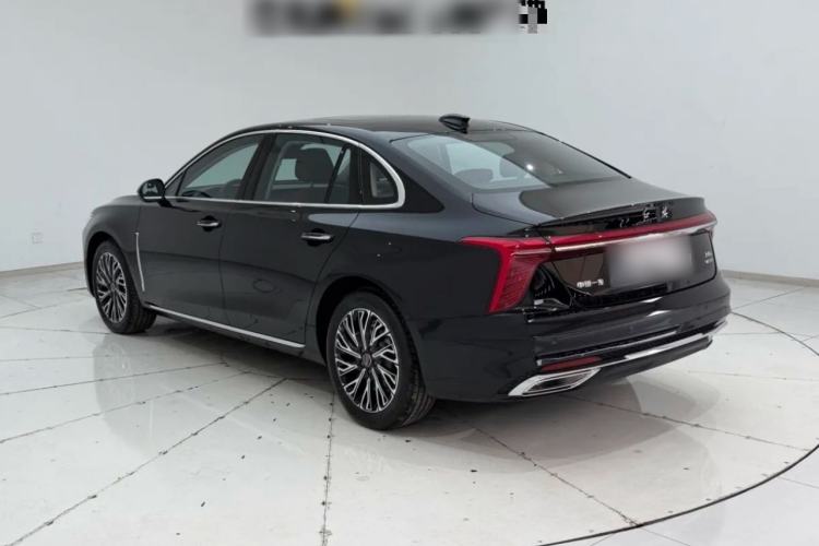Used Hongqi H5 2025 2.0T Automatic Flag Edition – 500 000 Units Commemorative Version Exterior 2