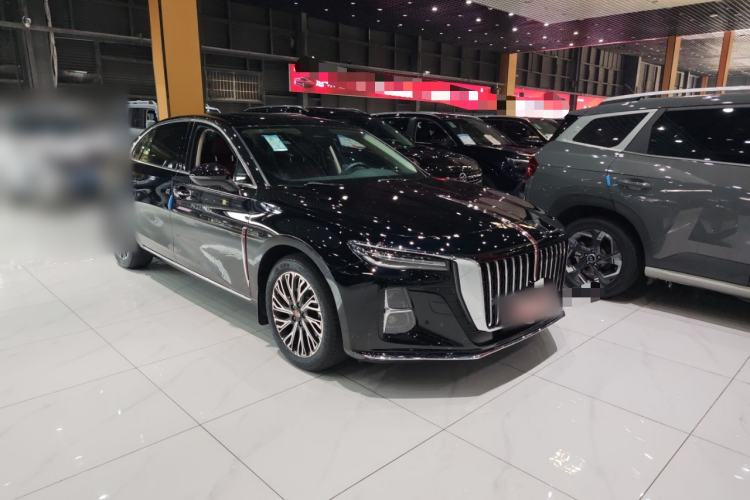 Used Hongqi H5 2025 2.0T Automatic Flag Edition – 500 000 Units Commemorative Version Exterior 2