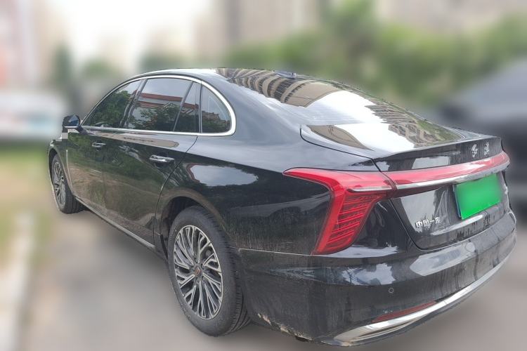 Used Hongqi H5 2025 2.0T Automatic Flag Edition – 500 000 Units Commemorative Version Exterior 3