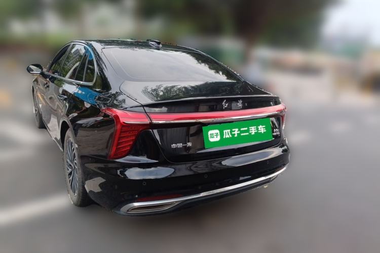 Used Hongqi H5 2025 2.0T Automatic Flag Edition – 500 000 Units Commemorative Version Exterior 3