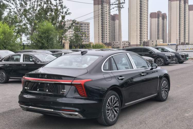 Used Hongqi H5 2025 2.0T Automatic Flag Edition – 500 000 Units Commemorative Version Exterior 3