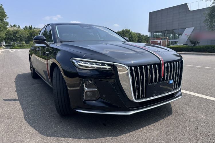 Used Hongqi H5 2025 2.0T Automatic Flag Edition – 500 000 Units Commemorative Version Exterior 3