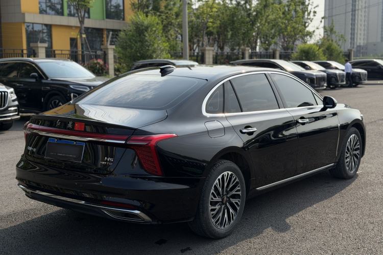 Used Hongqi H5 2025 2.0T Automatic Flag Edition – 500 000 Units Commemorative Version Exterior 3