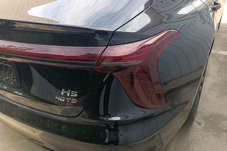 Used Hongqi H5 2025 2.0T Automatic Xuan Ying Edition Exterior 3