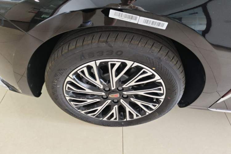 Used Hongqi H5 2025 2.0T Automatic Flag Edition – 500 000 Units Commemorative Version Exterior 4