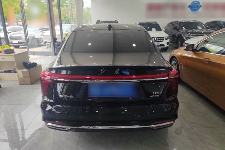 Used Hongqi H5 2025 2.0T Automatic Flag Edition – 500 000 Units Commemorative Version Exterior 4