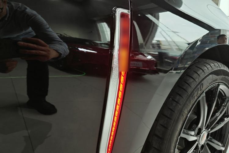 Used Hongqi H5 2025 Model 1.5T DCT Xuan Ying 2 Million Units Commemorative Edition Exterior 4