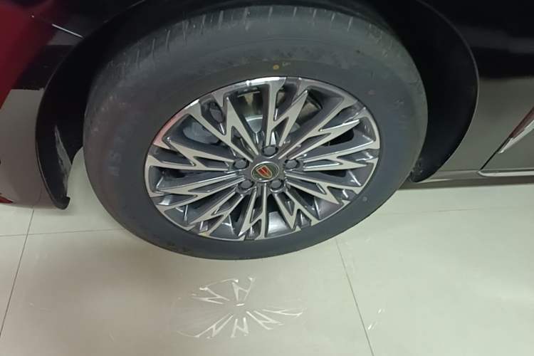 Used Hongqi H5 2025 1.5T DCT Qiyun 500 000th Unit Commemorative Edition Exterior 4