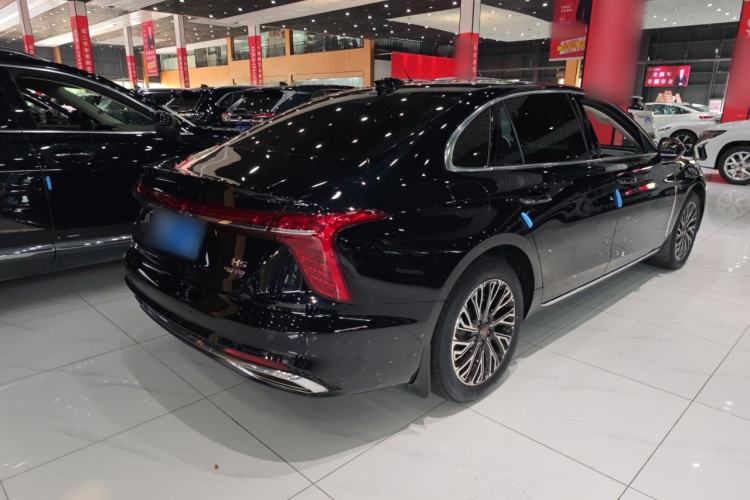 Used Hongqi H5 2025 2.0T Automatic Flag Edition – 500 000 Units Commemorative Version Exterior 4