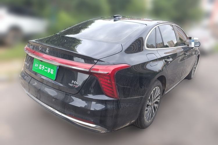 Used Hongqi H5 2025 2.0T Automatic Flag Edition – 500 000 Units Commemorative Version Exterior 5