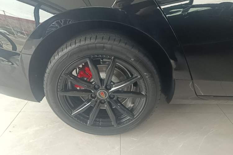 Used Hongqi H5 2025 Model 2.0T Automatic Xuan Ying 2 Million Units Commemorative Edition Exterior 5