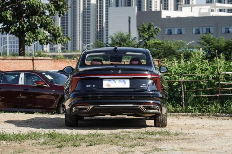 Used Hongqi H5 2025 2.0T Automatic Flag Edition – 500 000 Units Commemorative Version Exterior 5