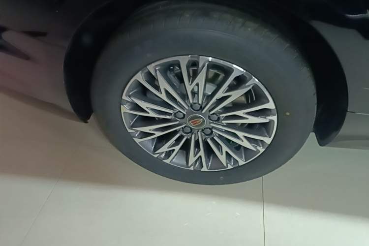 Used Hongqi H5 2025 1.5T DCT Qiyun 500 000th Unit Commemorative Edition Exterior 5