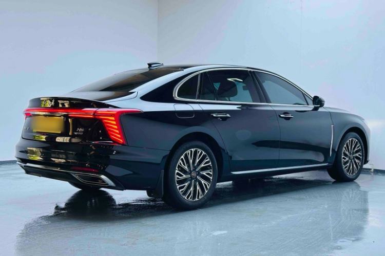 Used Hongqi H5 2025 2.0T Automatic Flag Edition – 500 000 Units Commemorative Version Exterior 5