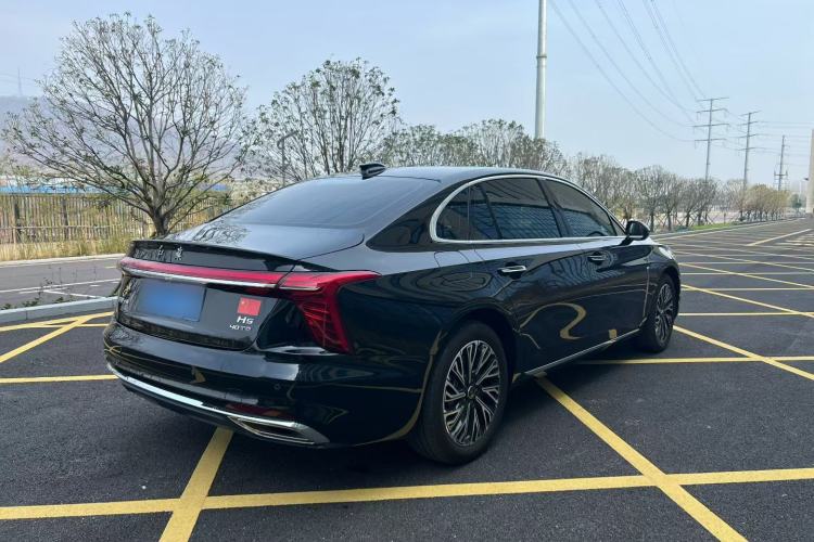 Used Hongqi H5 2025 2.0T Automatic Flag Edition – 500 000 Units Commemorative Version Exterior 7