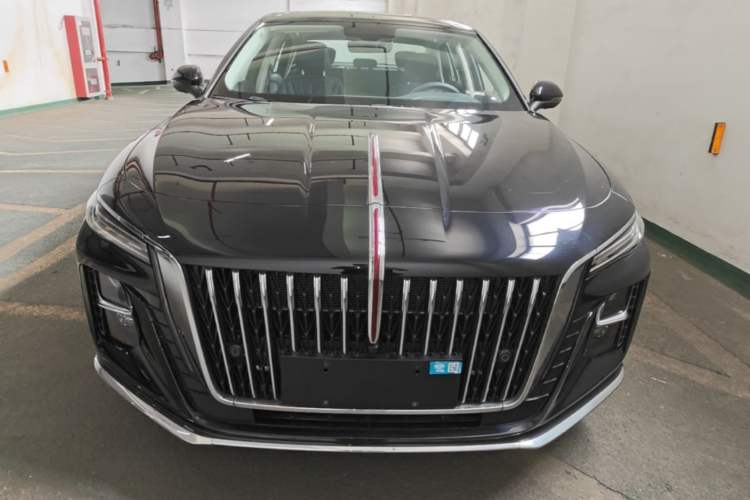 Used Hongqi H5 2025 2.0T Automatic Flagship 500 000th Unit Anniversary Edition Front