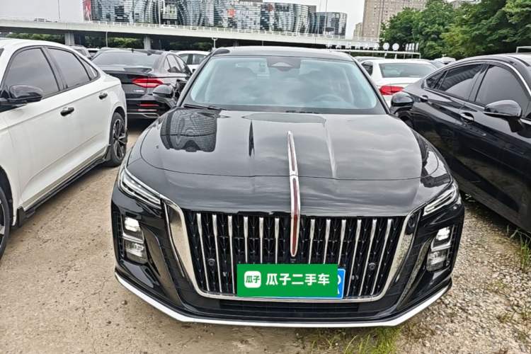 Used Hongqi H5 2025 2.0T Automatic Flag Edition – 500 000 Units Commemorative Version Front