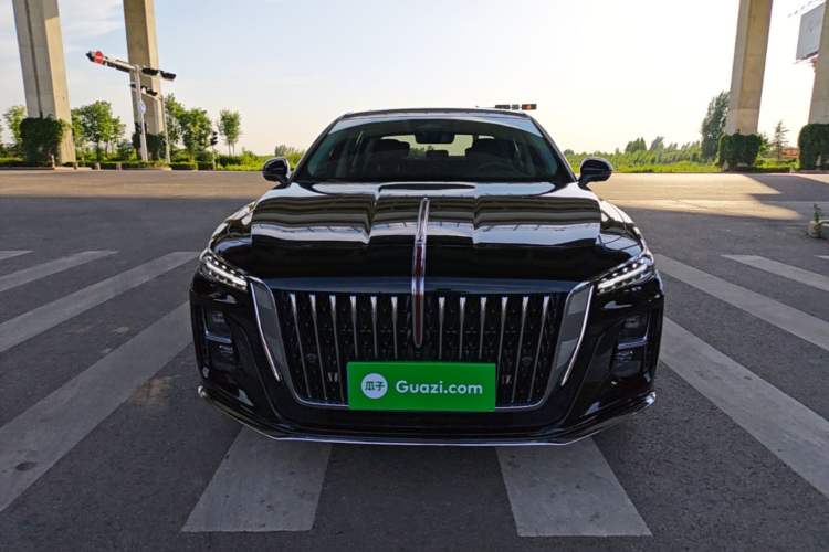 Used Hongqi H5 2025 2.0T Automatic Flag Edition – 500 000 Units Commemorative Version Front