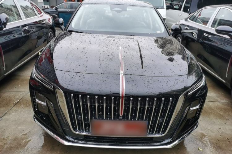Used Hongqi H5 2025 2.0T Automatic Flag Edition – 500 000 Units Commemorative Version Front