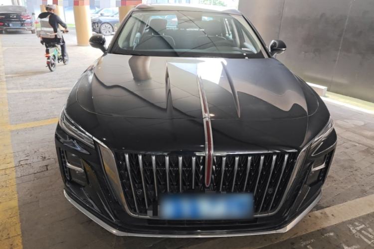 Used Hongqi H5 2025 2.0T Automatic Flag Edition – 500 000 Units Commemorative Version Front