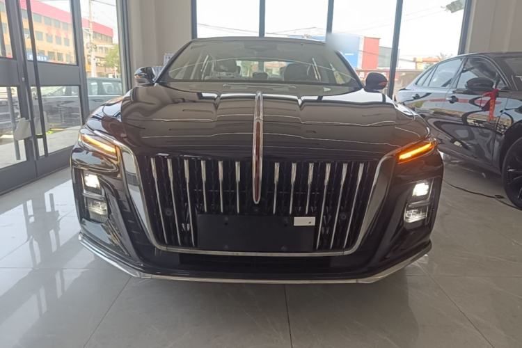 Used Hongqi H5 2025 2.0T Automatic Flag Edition – 500 000 Units Commemorative Version Front