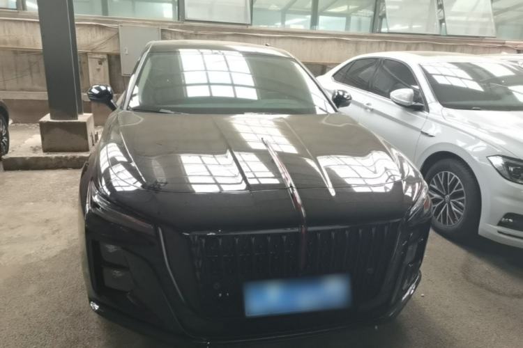 Used Hongqi H5 2025 1.5T DCT Xuan Ying Edition Front