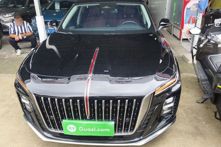 Used Hongqi H5 2025 2.0T Automatic Flag Edition – 500 000 Units Commemorative Version Front