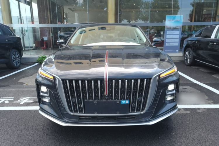 Used Hongqi H5 2025 2.0T Automatic Flag Edition – 500 000 Units Commemorative Version Front