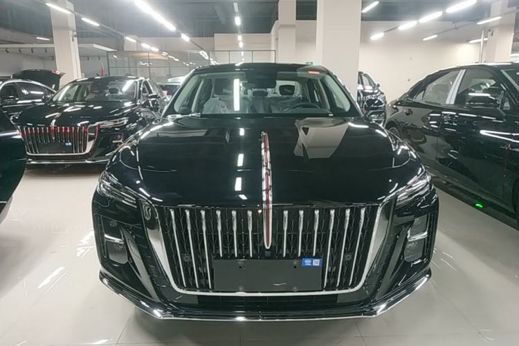 Used Hongqi H5 2025 2.0T Automatic Flag Edition – 500 000 Units Commemorative Version Front