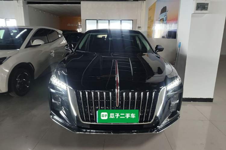 Used Hongqi H5 2025 2.0T Automatic Flag Edition – 500 000 Units Commemorative Version Front