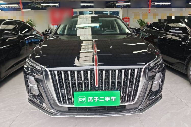 Used Hongqi H5 2025 2.0T Automatic Flag Edition – 500 000 Units Commemorative Version Front